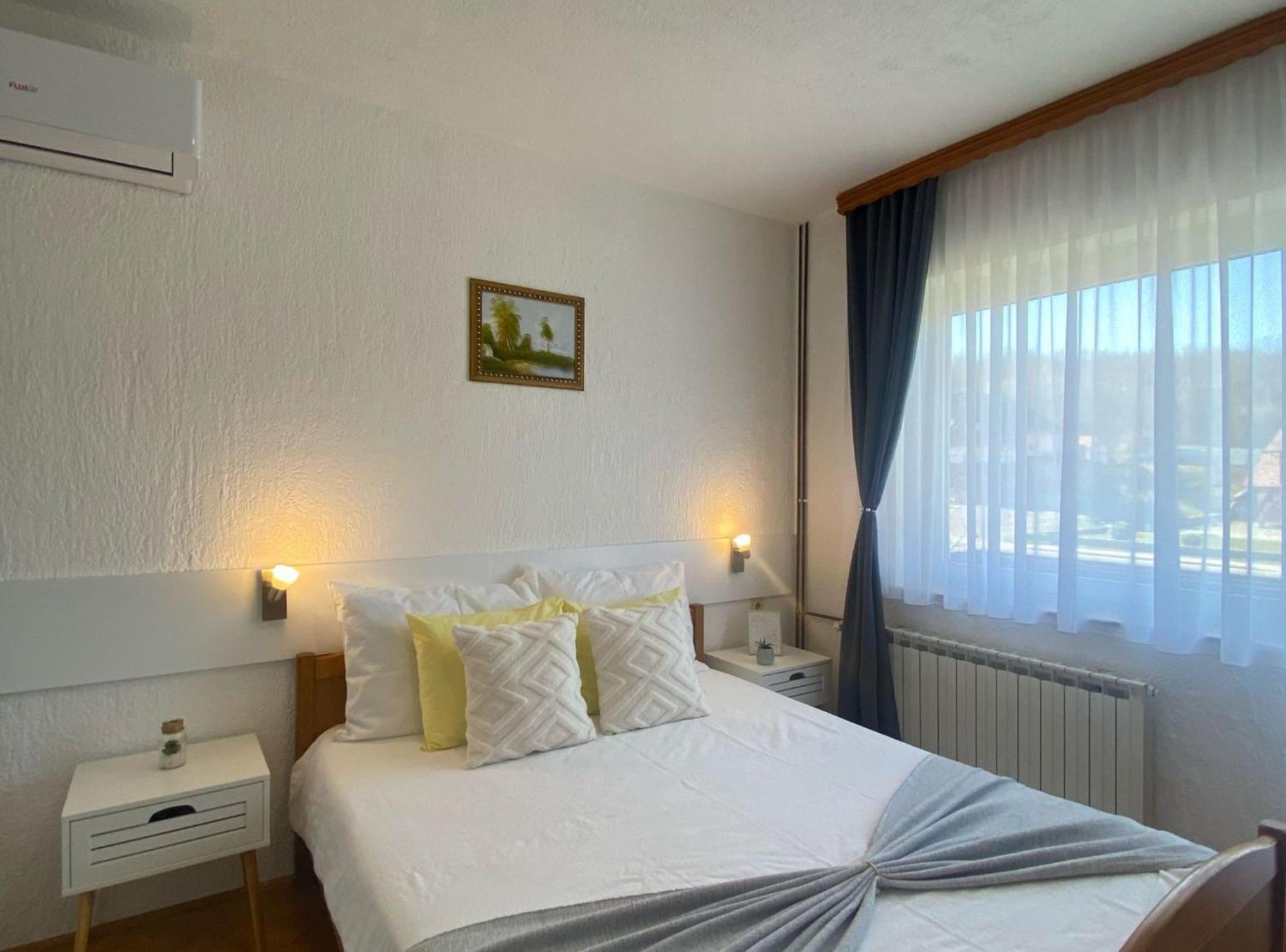 M&N Zafran Otel Grabovac  Dış mekan fotoğraf